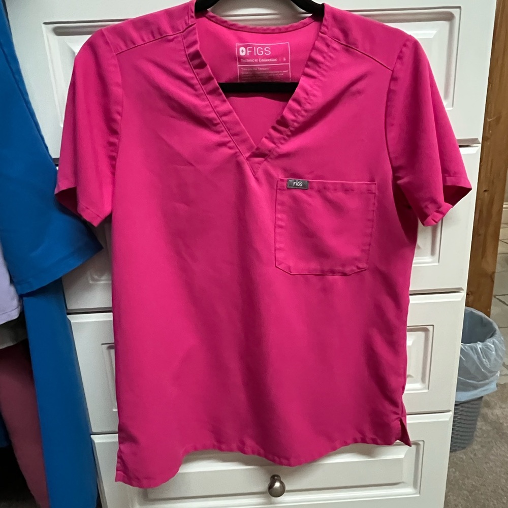 Figs Pink Scrub Top